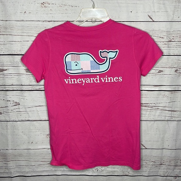 Vineyard Vines Tops - Vineyard Vines Patchwork Whale S/S T Shirt Sz XS!